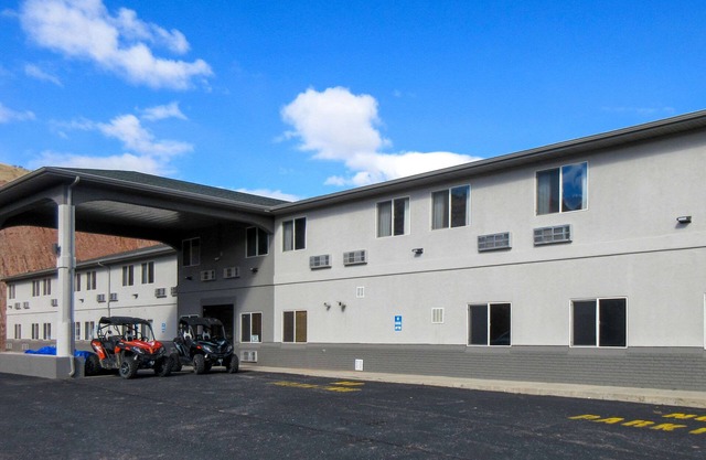 Quality Inn & Suites Salina National Forest Area