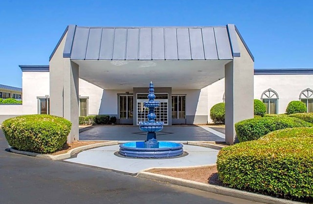 Quality Inn & Suites