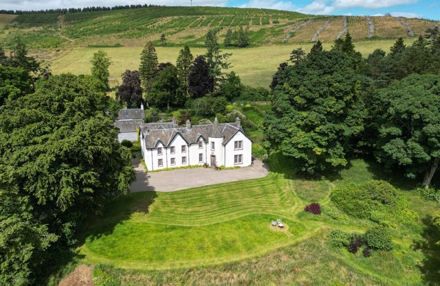 Quarter House - Luxury Cottages