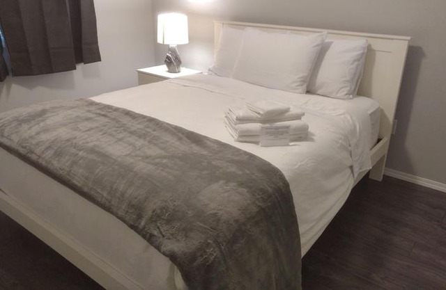 Quiet 2 Bed 2 Bath close to Westview Hospital