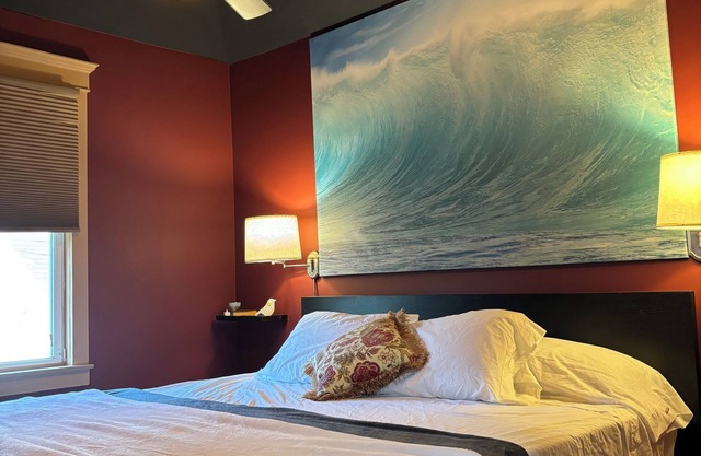 Quiet area King & Bunkbed Rooms Single Family w Driveway Casino WaterPark Beach