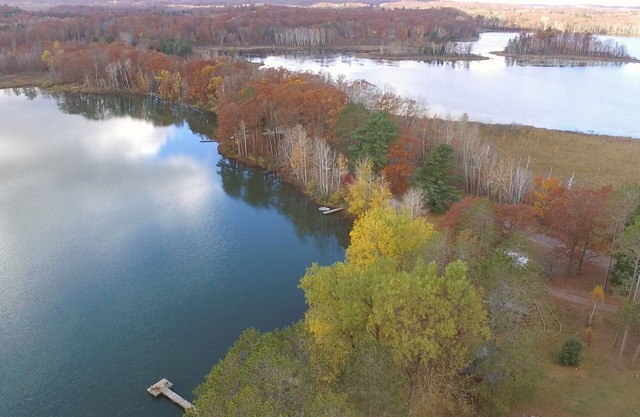 Quiet beauty of Nature on Lake Everett; Owners since 1990; Resort community