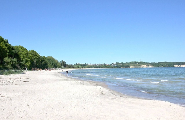 Quiet location close to the sea, use of garden - Ferienhaus Auszeit FeWo 02