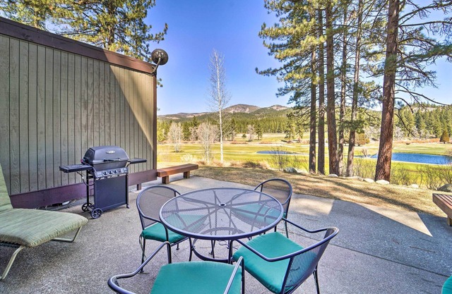 Quiet Home w/Graeagle Meadows Golf Course View!