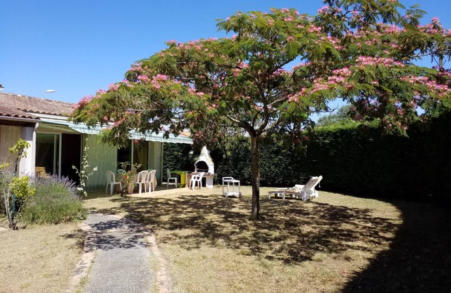 Quiet house with garden