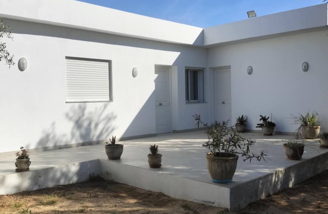 Quiet house with garden Pets welcome