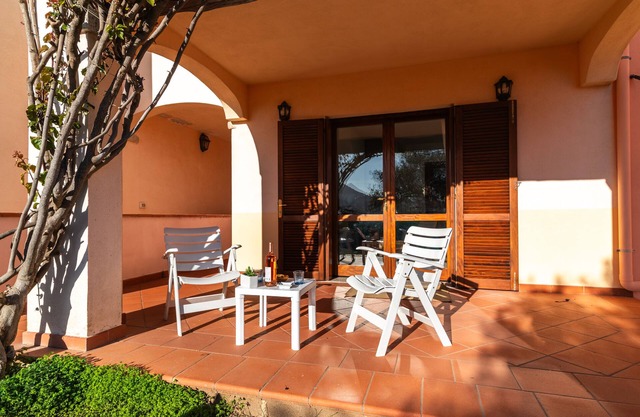 Quiet Sanibel, Monte Petrosu, Italy