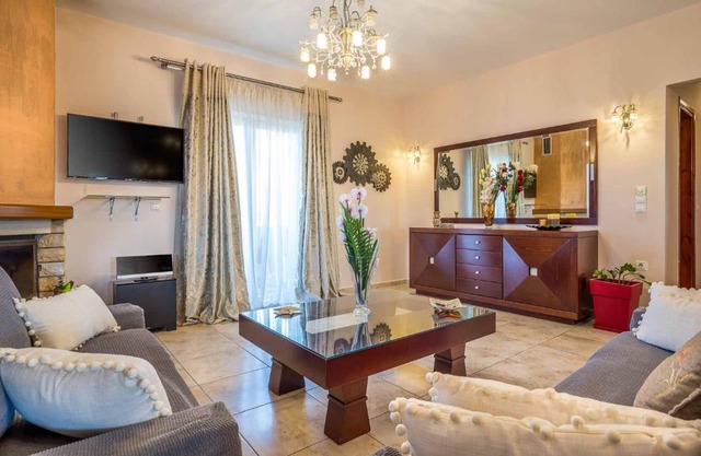 Quiet, spacious and cosy house near the beach