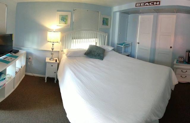 Quiet Studio In the Heart of the Village - Close to everything!