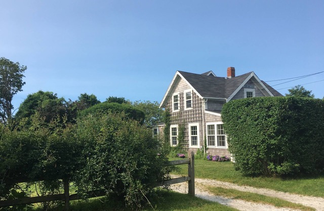 Quintessential Sconset Cottage