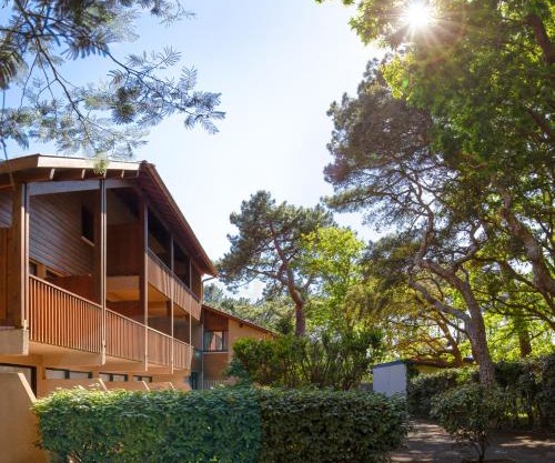 Résidence Hôtelière les Acanthes