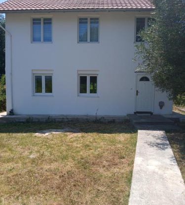 Radovici Family House