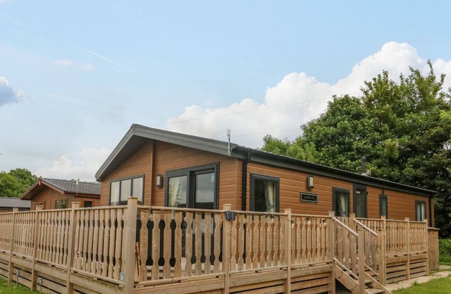 RAMBELLS LODGE, SHERWOOD 31, family friendly in Carnforth