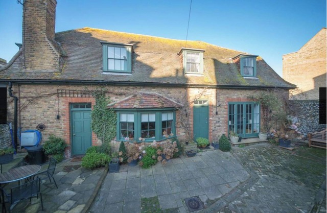 Ramsgate - Coastal Cottage Escape - Pet Friendly with Parking