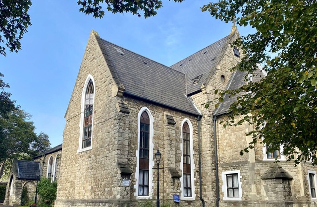 Rare 1-Bed Church Converted Apartment in London