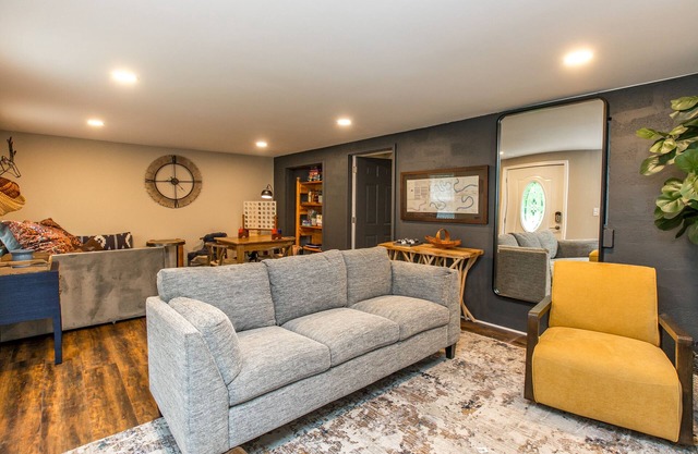 Rare scenic KY River home with private boat ramp