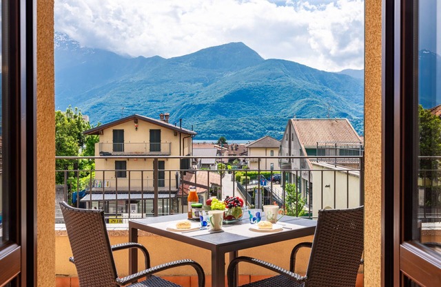 Re16 Regina by Interhome