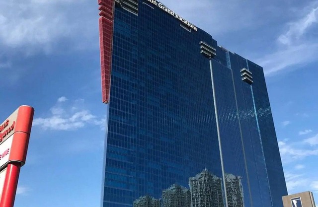 Ready for Formula 1 Vegas! 3 Bedroom Penthouse @ Elara