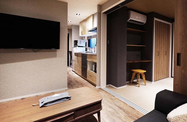 Real Life SANGENJAYA 1BR with terrace 2Pax Shibuya