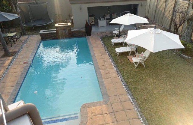 REALJOY GUEST SUITES