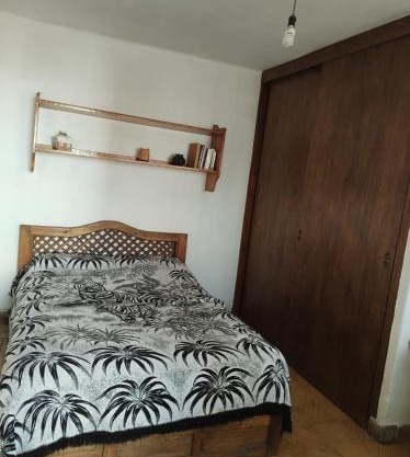 Recámara agradable con sol