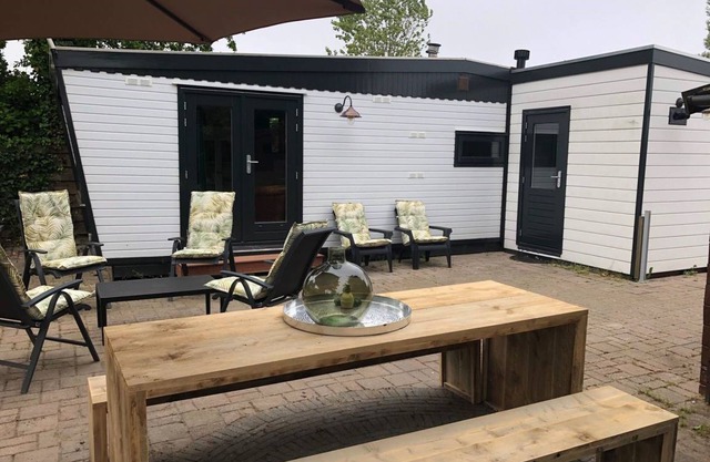 Recreatiepark Wiringherlant - Wiringher Chalet 12