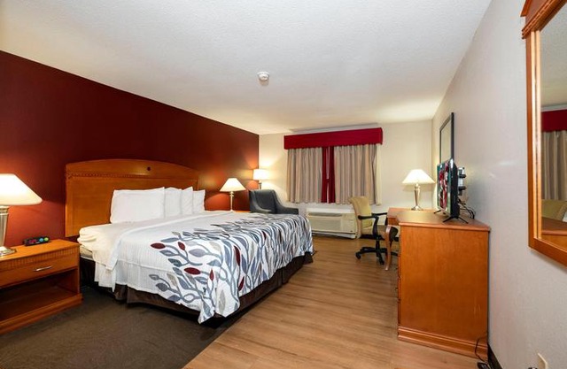 Red Roof Inn Fulton