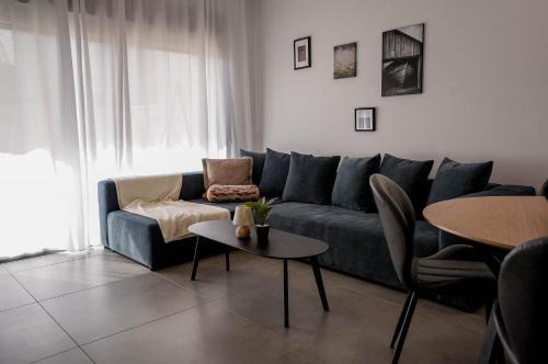 Red Sea Elegance - by G&P Suites