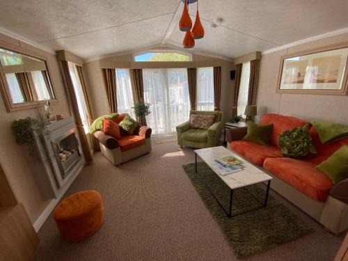 Red Squirrel Lodge