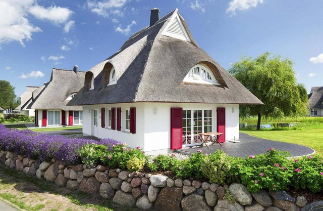 Reetdachhaus am Bodden mit Sauna