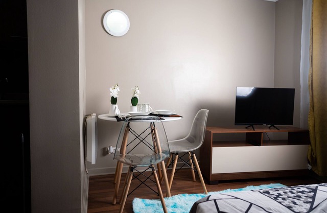 refreshing and relaxing apartment, 5min from the downtown metro