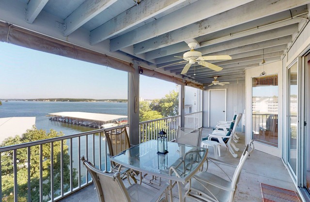 Regatta Bay 404B- Walk-in level condo