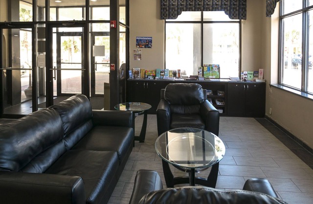 Regency Inn & Suites