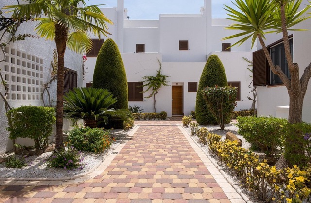 Relax and activity environment - E charger