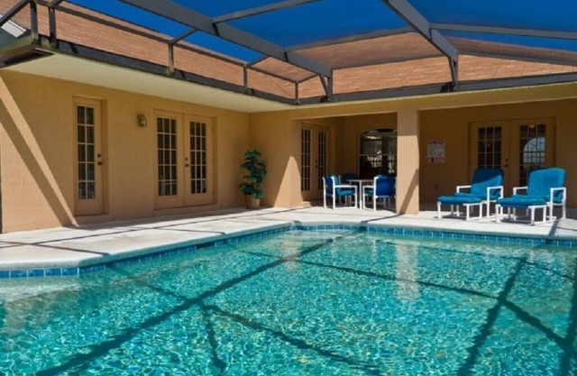 Relax & Play 4-Bed Villa with Pool and Game Room – Minutes to Disney