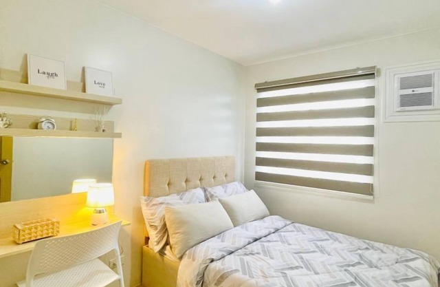 Relaxing 2BR with Pool, Gym, Garden