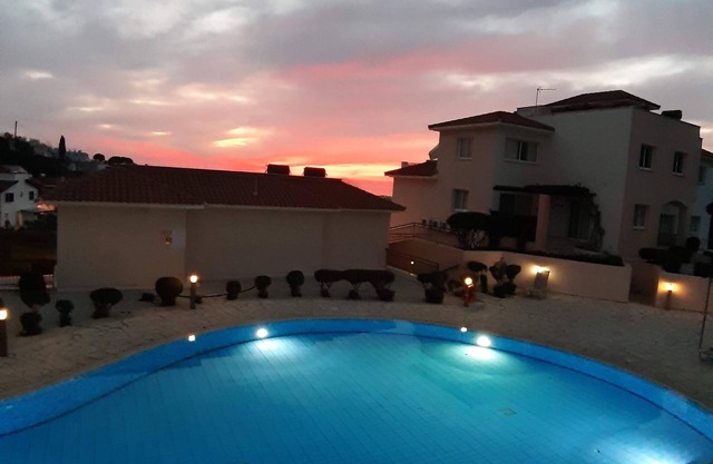 Relaxing and calming apartment with beautiful surroundings and sea views