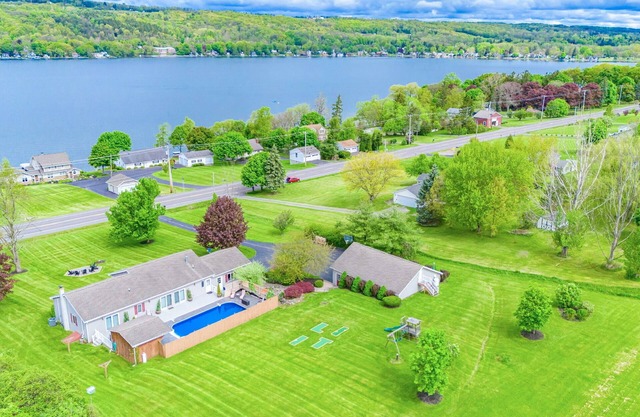 Relaxing Lakeview Retreat! Pool, Hot Tub, Firepit, Gameroom Perfect for Groups,