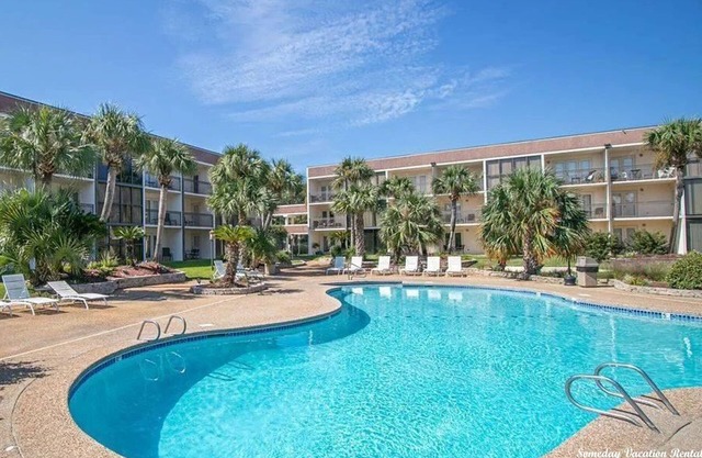 "Relaxing Stay with Comfort, Style, and Gulf Views-Good Vibes Condo in Biloxi!"