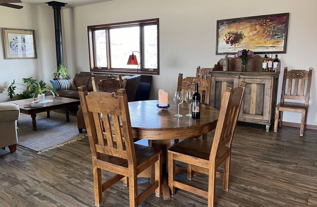 Remote Arizona Vineyard Peace & Solitude in Cozy Barn