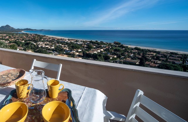 Renovated apartment in Costa Rei with splendid views across the coast