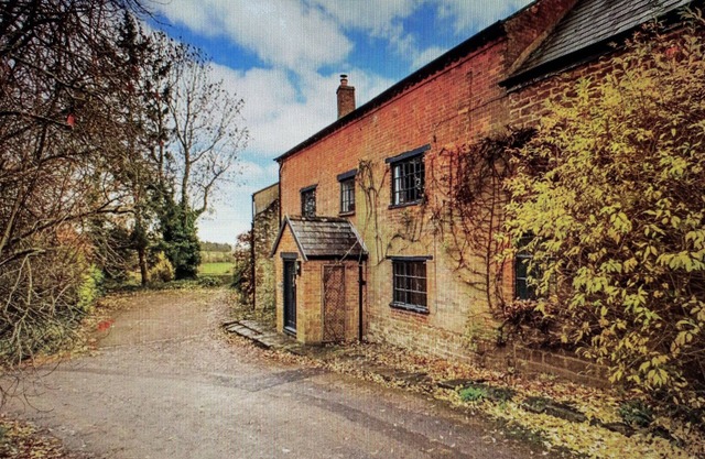 Renovated beauty: 20min to Soho Farmhouse.