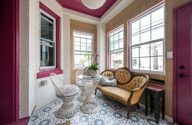 Renovated1-bedroom apartment on quiet block close to NYC in Jersey City.