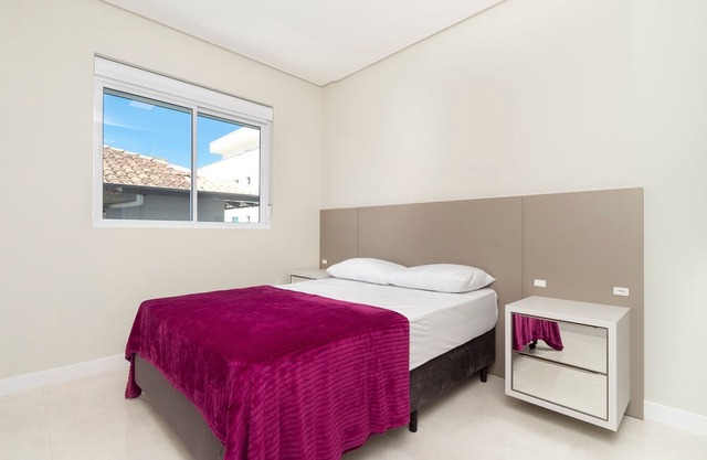 Rent 3 bedroom apartment without 3 suites | Pumps / SC