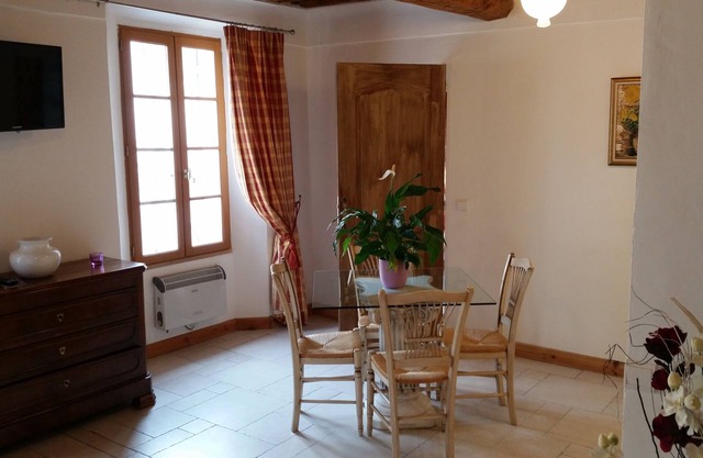 Rent Gulf of St Tropez at La Garde Freinet Magnificent apartment of 56 m2 4Pers