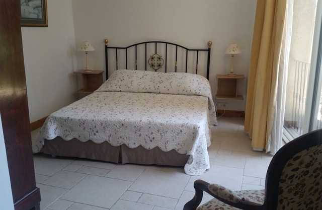 Rent St Tropez has the Guard Freinet beautiful apartment of 60m2 4PERS