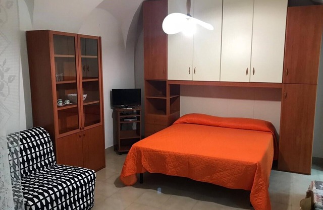 RESIDENCE IN THE OTTOCENTESCO VILLAGE