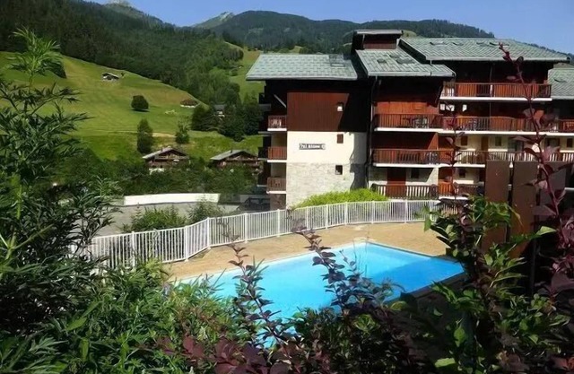 Residence Val Blanc 2 - Apartment 4 people center village near the slopes, classified 2 stars for 3 people
