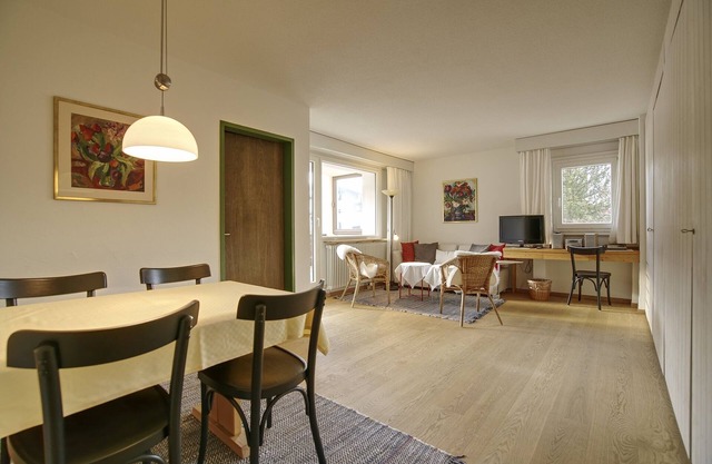 Residenza Lagrev - 2 room flat - No. 002 - Type 21A - Raised ground floor - S/W