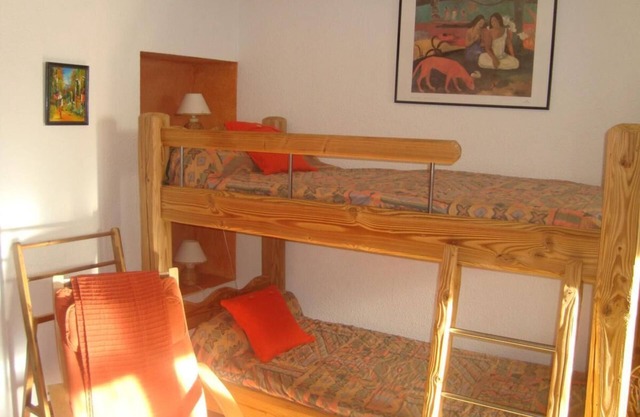 Resort center, 2nd floor, parking, tv, 53m², Arêches-Beaufort
